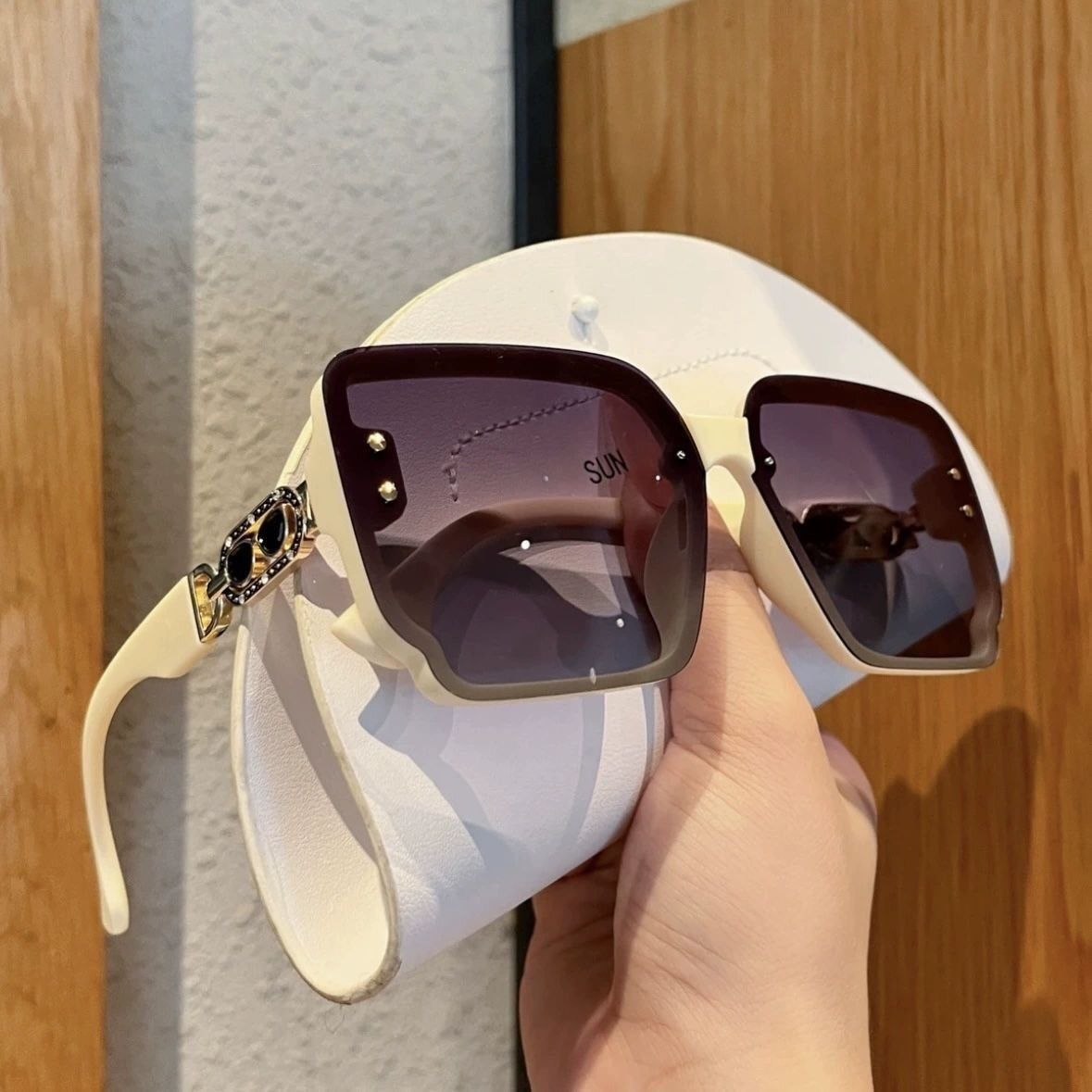 UV400 Protective Sunglasses Style 4