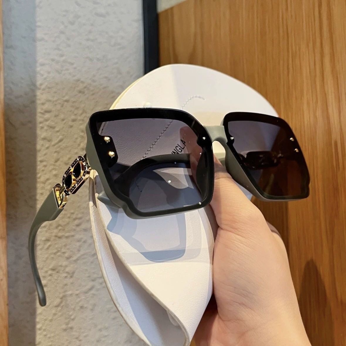 UV400 Protective Sunglasses Style 3