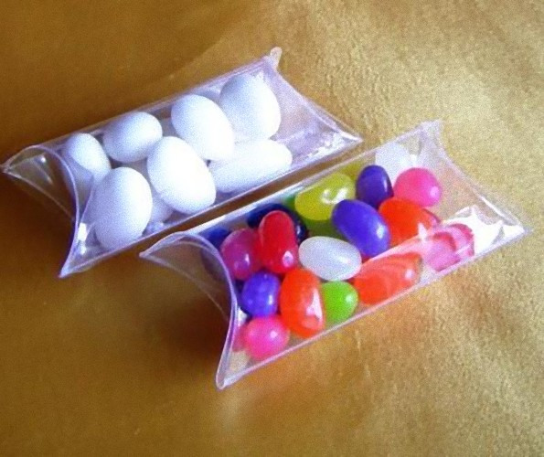 50 Pack Clear Pillow Shaped Gift Box - Image 5