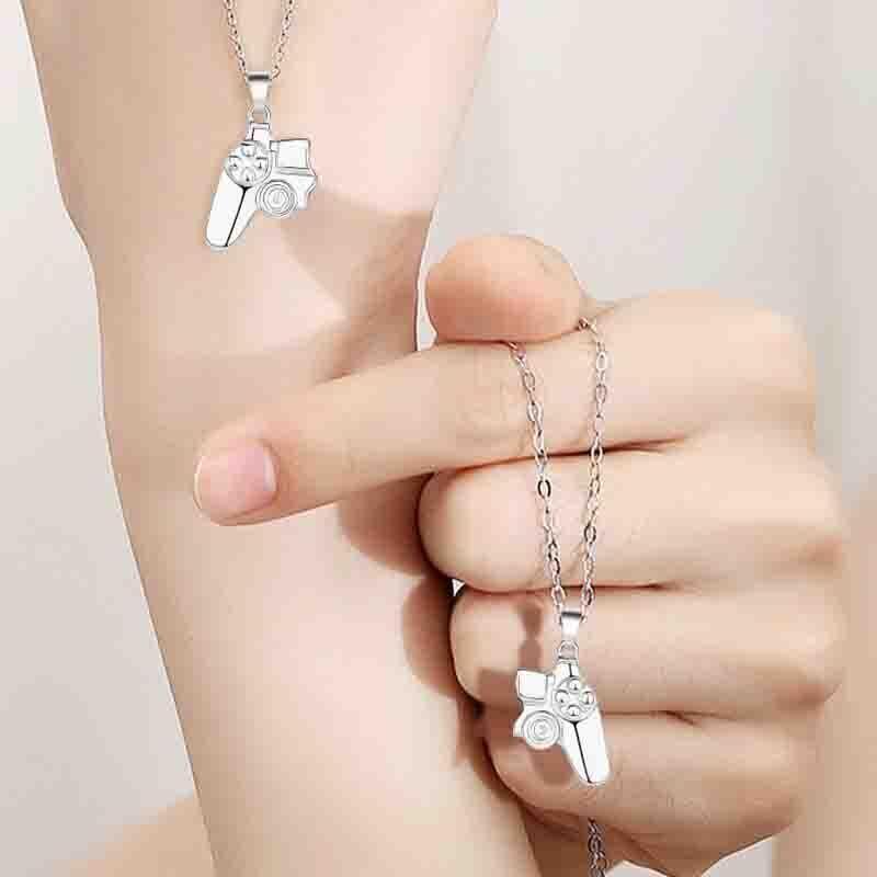 Matching Gamer Controller Necklace Gold Silver - Image 4