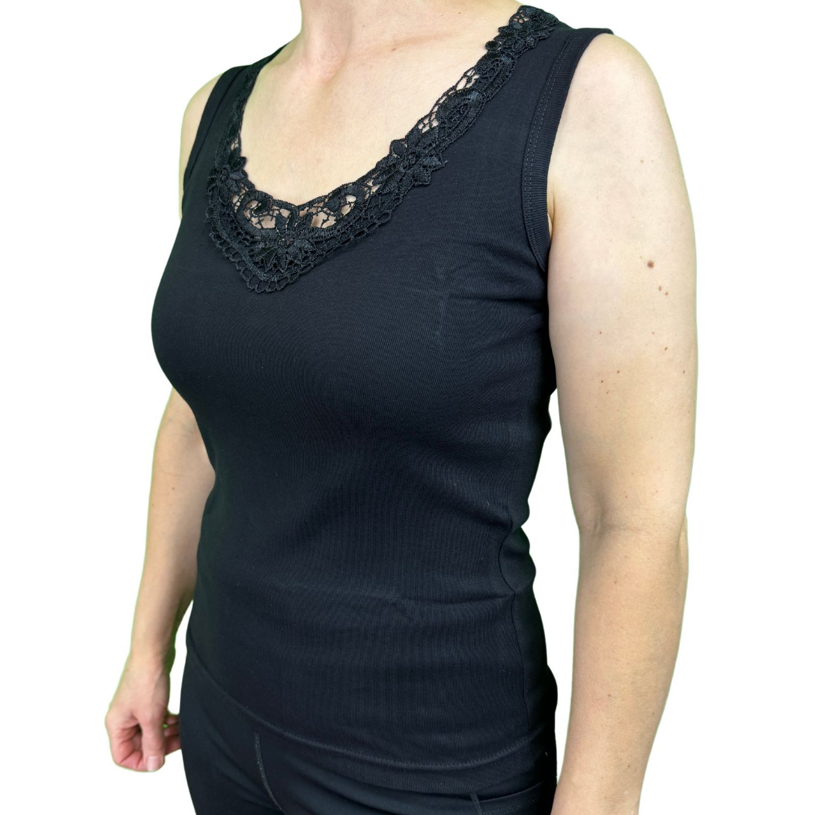 Ladies Sleeveless Singlet Top Black Size 12-14