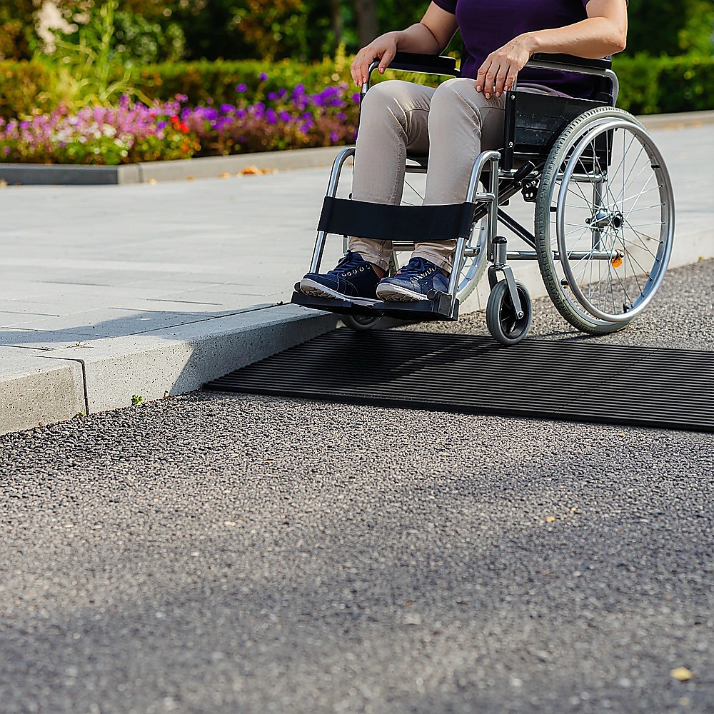 Cuttable Threshold Ramp Rubber Wheelchair Ramp Solid 4 cm Rise 90 cm Wide - Image 5