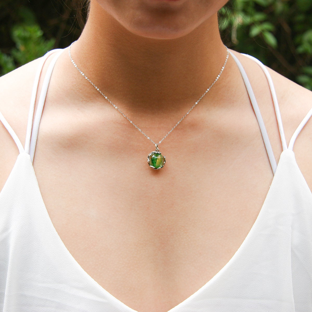 Gift Box - Aroma Necklace White Gold - Planet Aurum Verdant (Gold Green) + Purify Oil Blend - Image 3