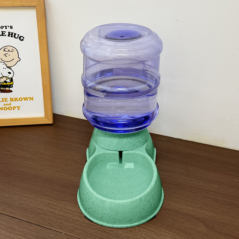 Green 2-in-1 Detachable Automatic Pet Feeder and Drinker