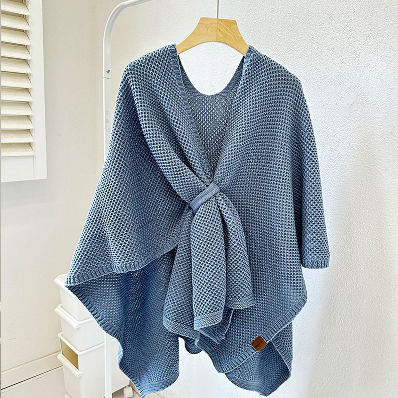 Blue Luxurious Faux Cashmere Knitted Buckled Cape Shawl