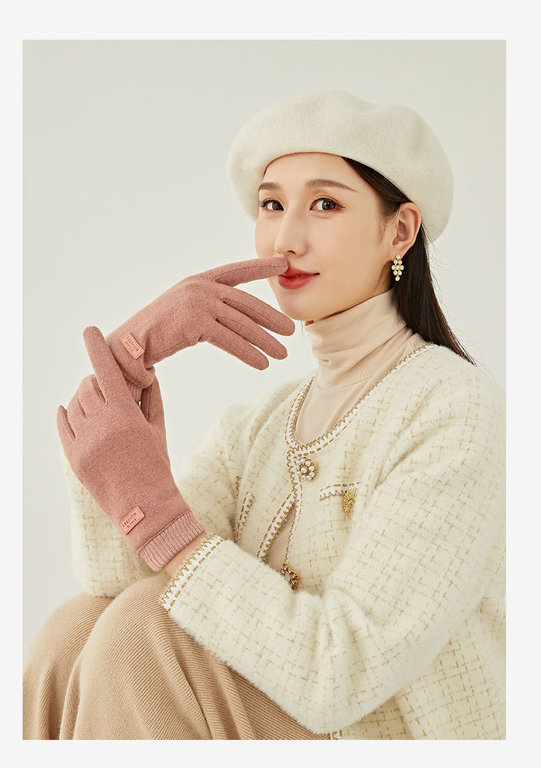 Pink Elegant Women's Wool Blend Winter Gloves - Touchscreen Warmth - Image 2