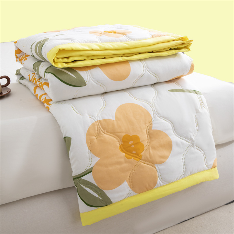 Lightweight Reversible Summer Quilt Fan Flower