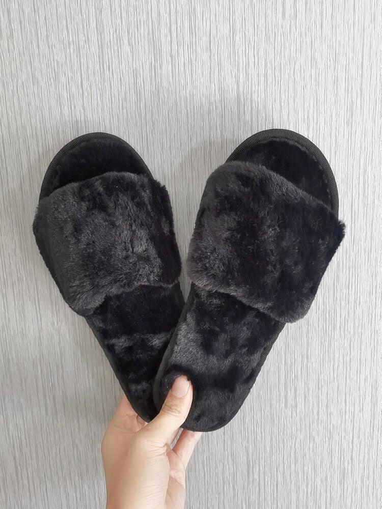 Grey Plush Slipper, Size 9-10 Flip Flop Design, Warmth for Winter Indoors - Image 4